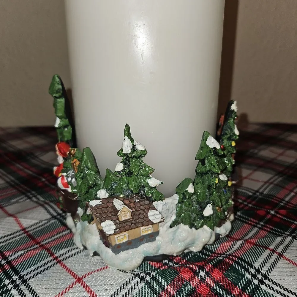 Christmas Themed Candle Holder with Scented Hurricane Lamp Candle